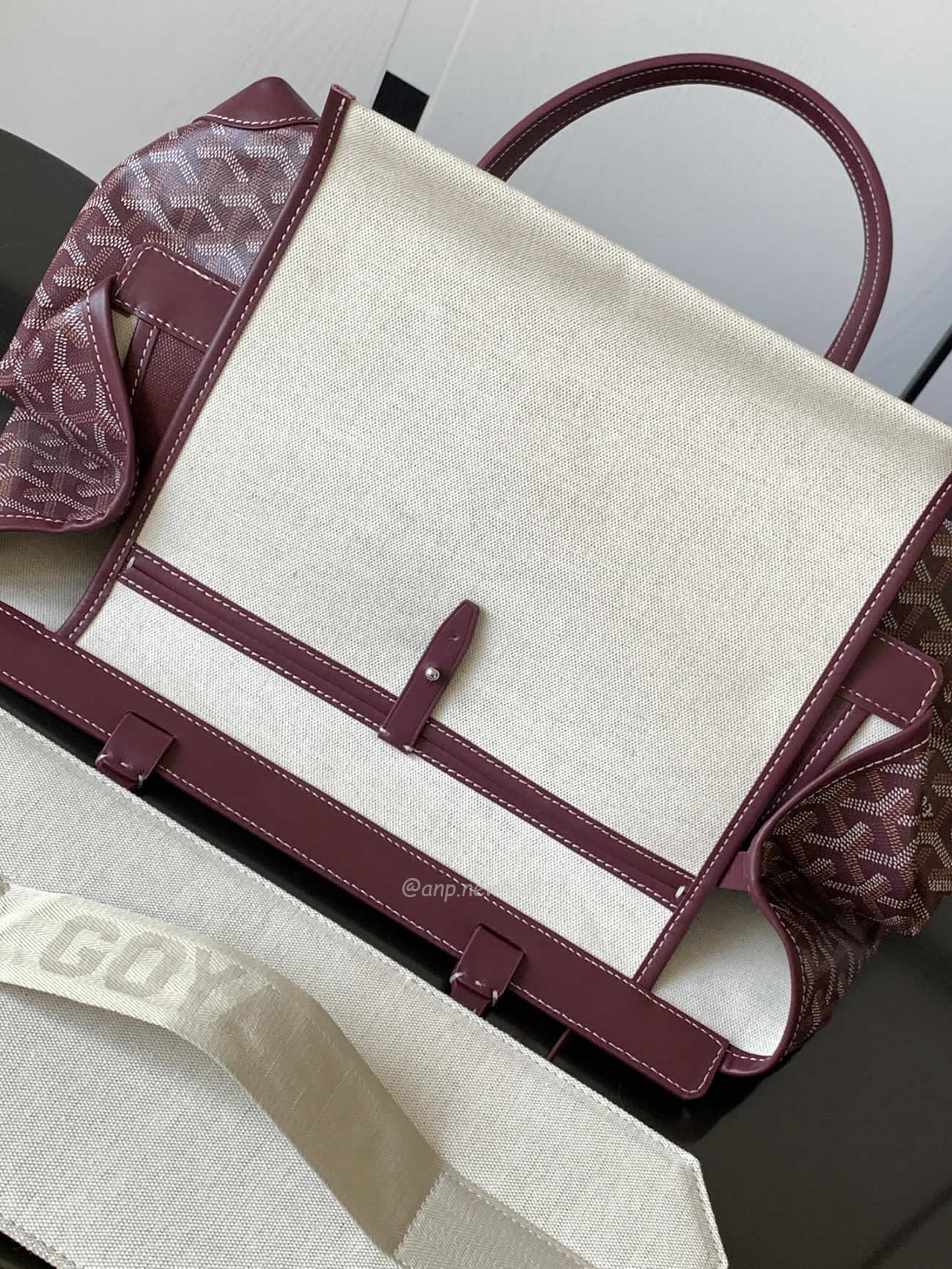 Goyard Bellechasse Biaude Tote Bag Blacknatural Black Grey Navy White Green Yellow Red Burgundy (30) - www.newkick.org Goyard Bellechasse Biaude Tote Bag Blacknatural Black Grey Navy White Green Yellow Red Burgundy (30) - www.newkick.org