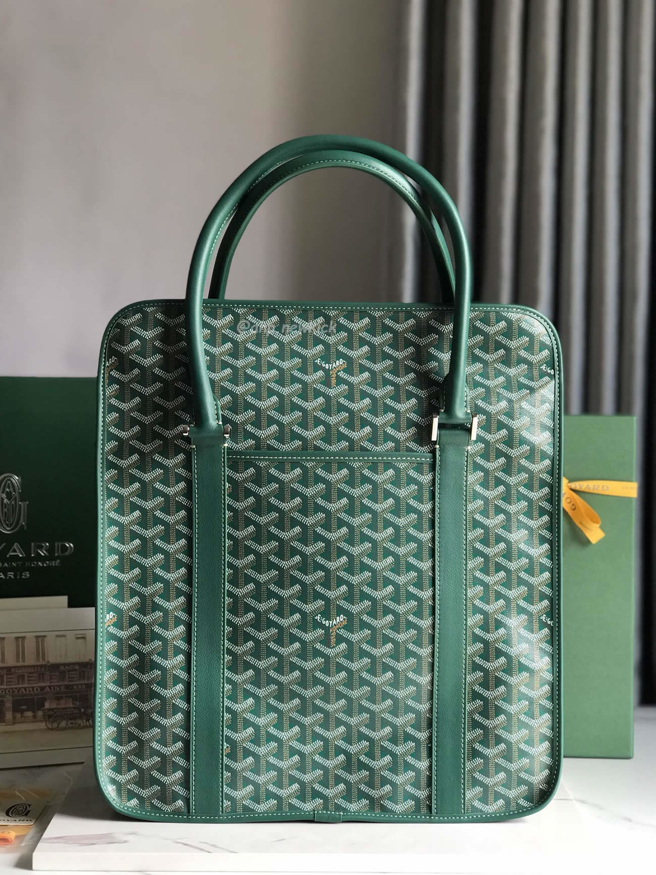 Goyard Bourgogne Bag 40 Cm X 9 Cm X 36 Cm (10) - www.newkick.org Goyard Bourgogne Bag 40 Cm X 9 Cm X 36 Cm (10) - www.newkick.org