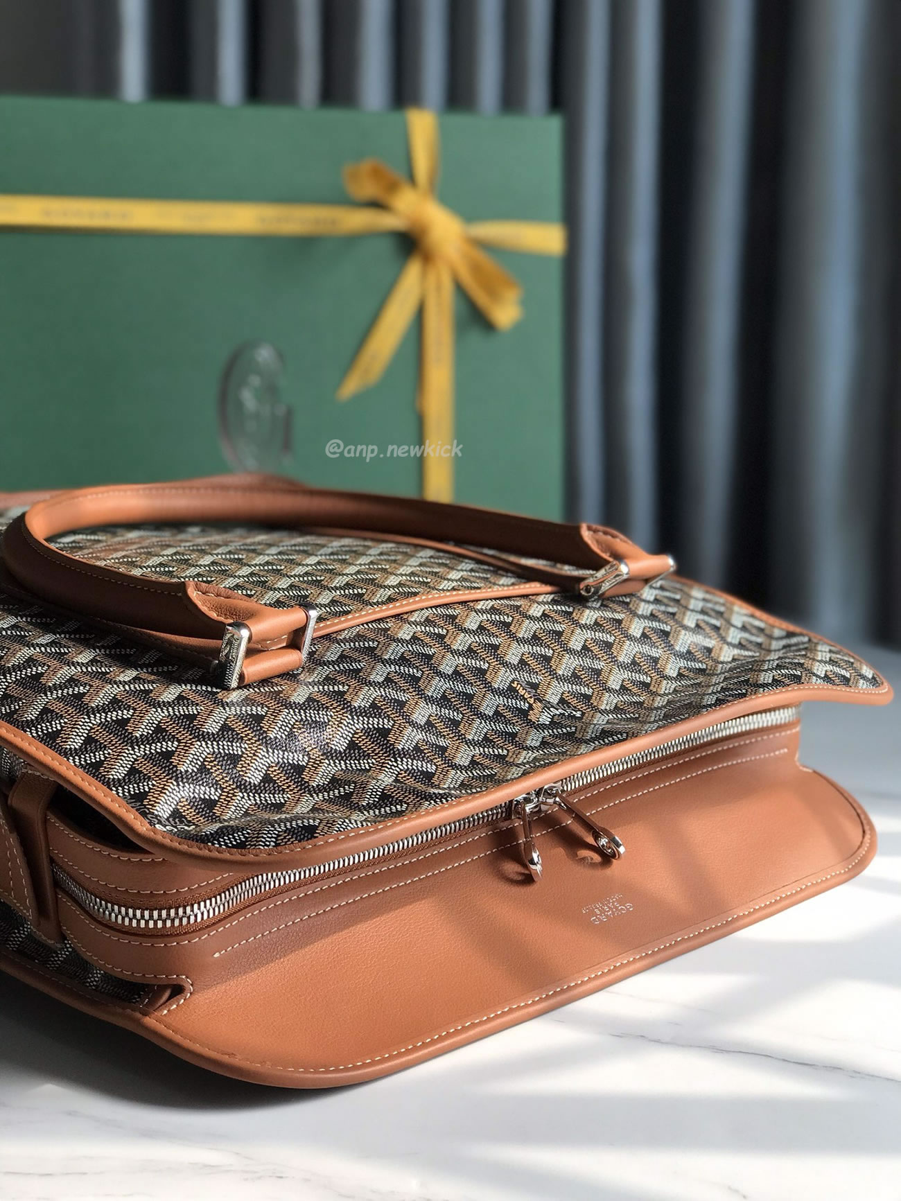 Goyard Bourgogne Bag 40 Cm X 9 Cm X 36 Cm (13) - www.newkick.org Goyard Bourgogne Bag 40 Cm X 9 Cm X 36 Cm (13) - www.newkick.org