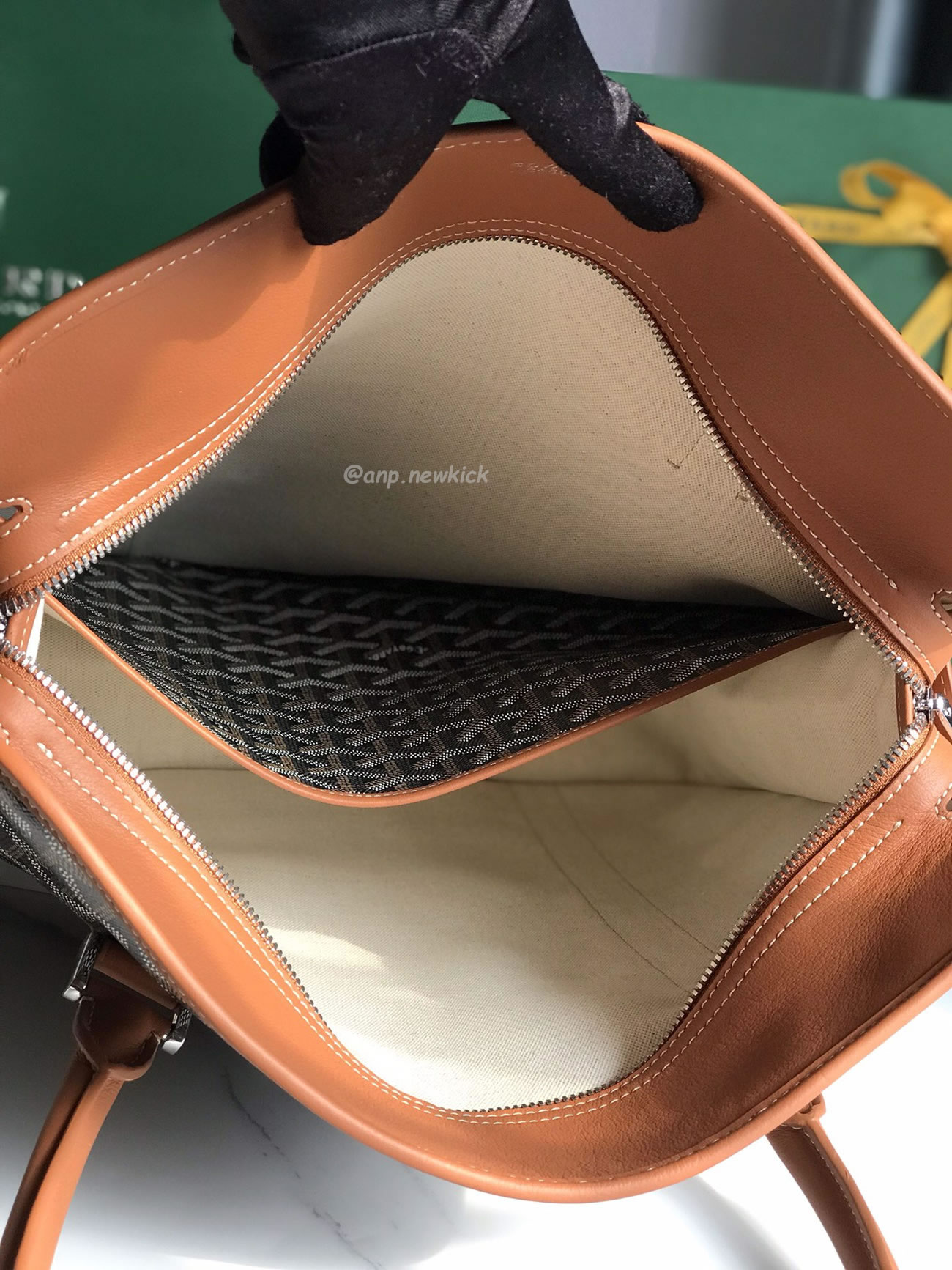 Goyard Bourgogne Bag 40 Cm X 9 Cm X 36 Cm (17) - www.newkick.org Goyard Bourgogne Bag 40 Cm X 9 Cm X 36 Cm (17) - www.newkick.org