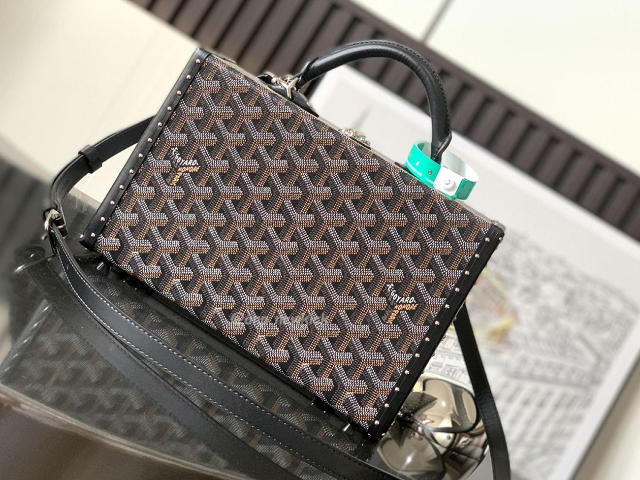 Goyard Grand Hôtel Box Bag 17 Cm X 7.7 Cm X 24.5 Cm (10) - www.newkick.org Goyard Grand Hôtel Box Bag 17 Cm X 7.7 Cm X 24.5 Cm (10) - www.newkick.org