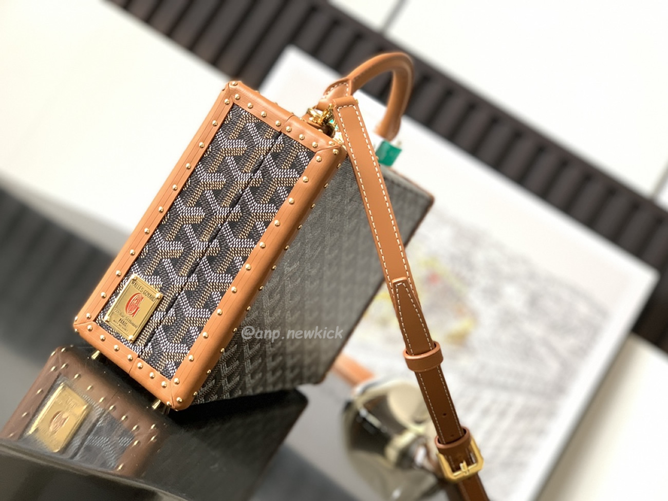 Goyard Grand Hôtel Box Bag 17 Cm X 7.7 Cm X 24.5 Cm (17) - www.newkick.org Goyard Grand Hôtel Box Bag 17 Cm X 7.7 Cm X 24.5 Cm (17) - www.newkick.org