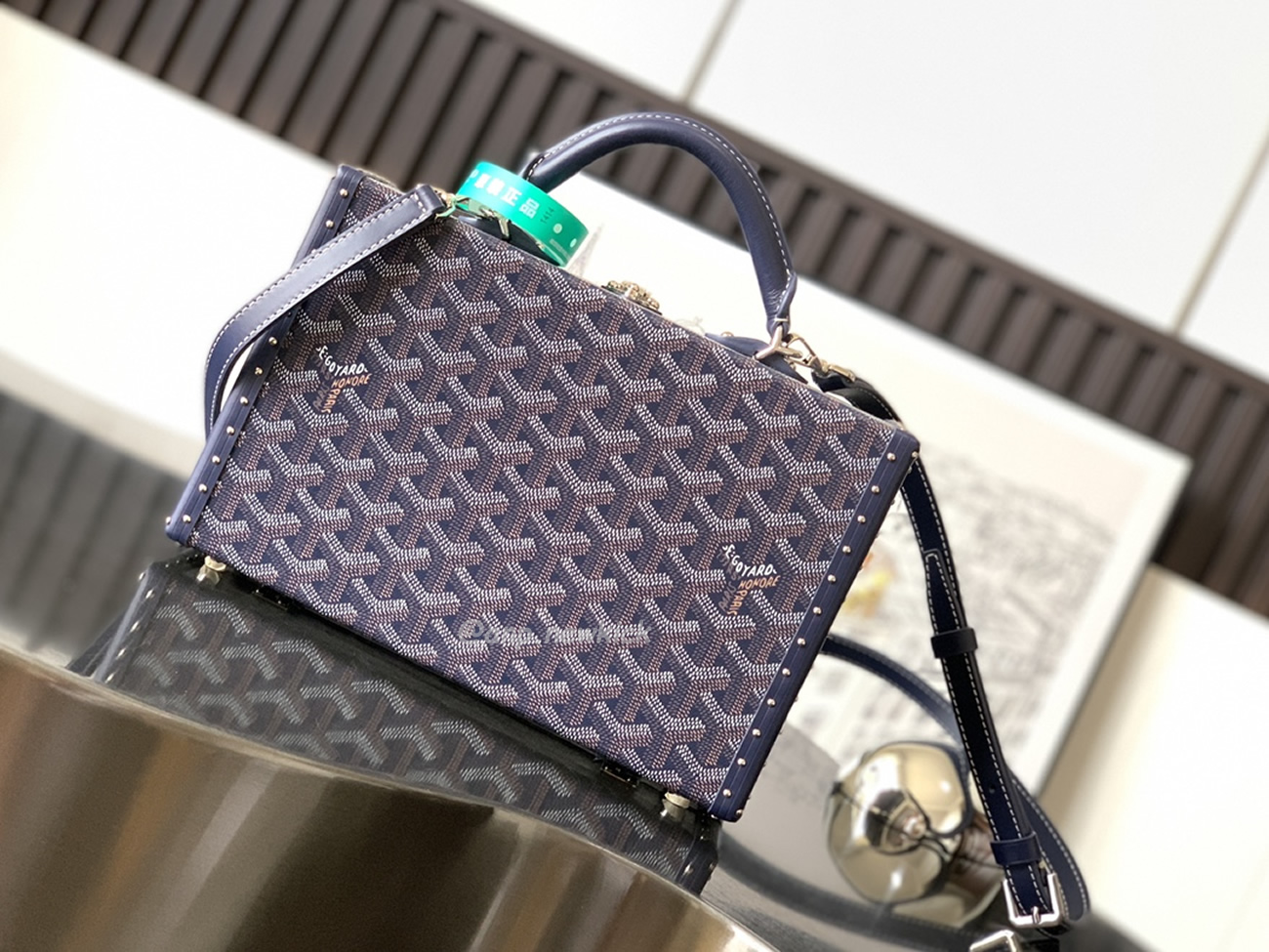 Goyard Grand Hôtel Box Bag 17 Cm X 7.7 Cm X 24.5 Cm (7) - www.newkick.org Goyard Grand Hôtel Box Bag 17 Cm X 7.7 Cm X 24.5 Cm (7) - www.newkick.org