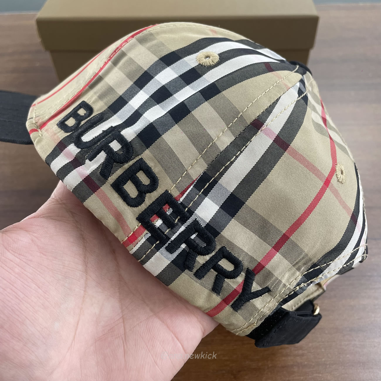 Burberry Tb Check Baseball Cap (5) - www.newkick.org Burberry Tb Check Baseball Cap (5) - www.newkick.org