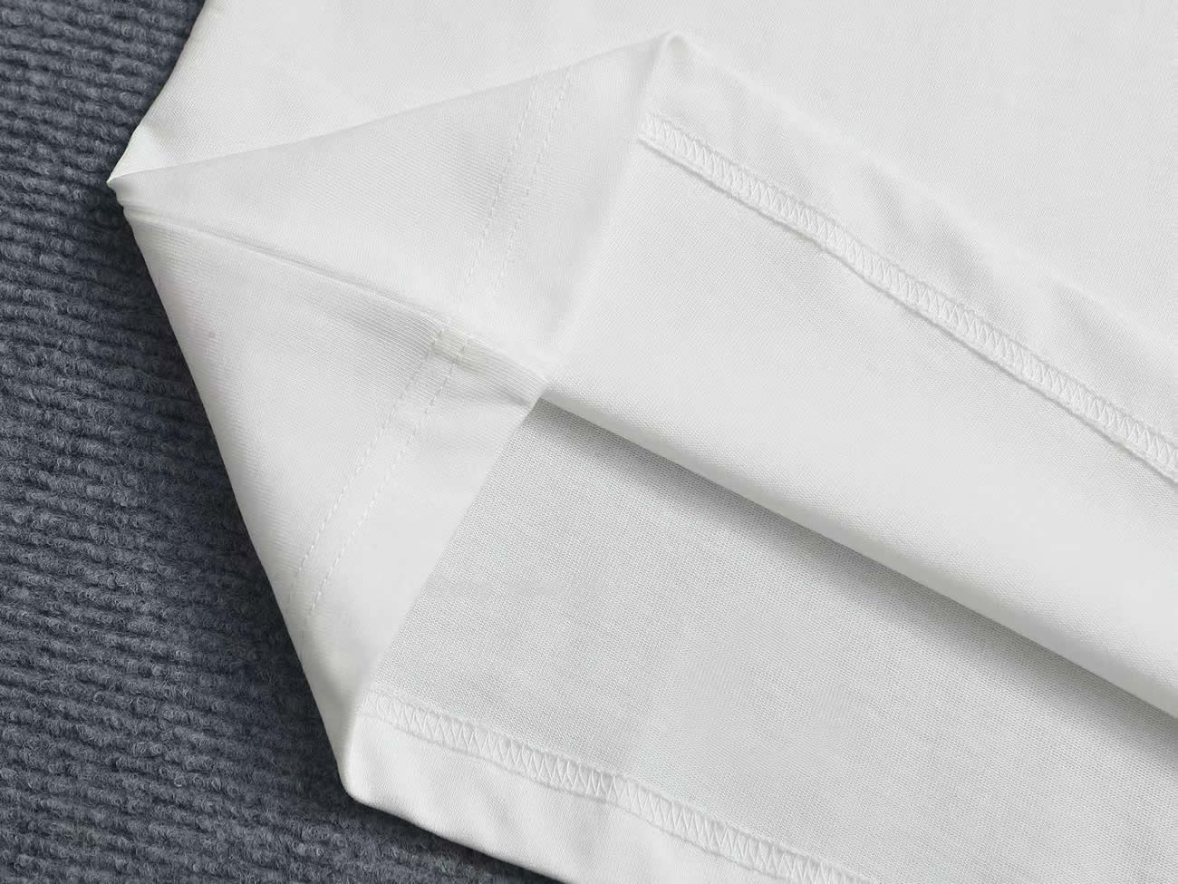 Burberry Equestrian Knight Detail Cotton T Shirt (5) - www.newkick.org Burberry Equestrian Knight Detail Cotton T Shirt (5) - www.newkick.org