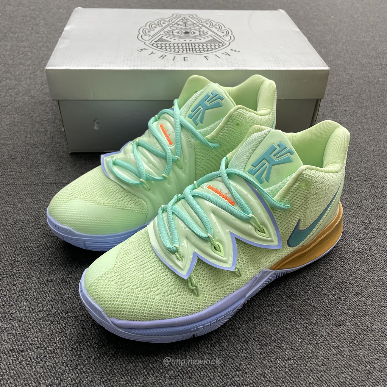 Nike Kyrie 5 Spongebob Squidward Patrick Cj6951 300 Cj6950 600 (16) - www.newkick.org Nike Kyrie 5 Spongebob Squidward Patrick Cj6951 300 Cj6950 600 (16) - www.newkick.org