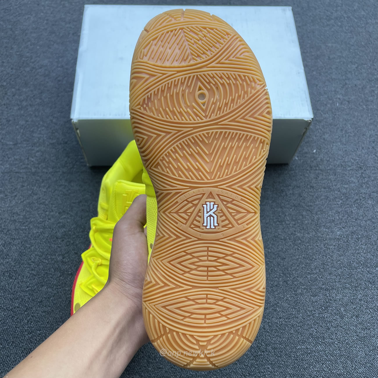 Nike Kyrie 5 Spongebob Squidward Patrick Cj6951 300 Cj6950 600 (32) - www.newkick.org Nike Kyrie 5 Spongebob Squidward Patrick Cj6951 300 Cj6950 600 (32) - www.newkick.org