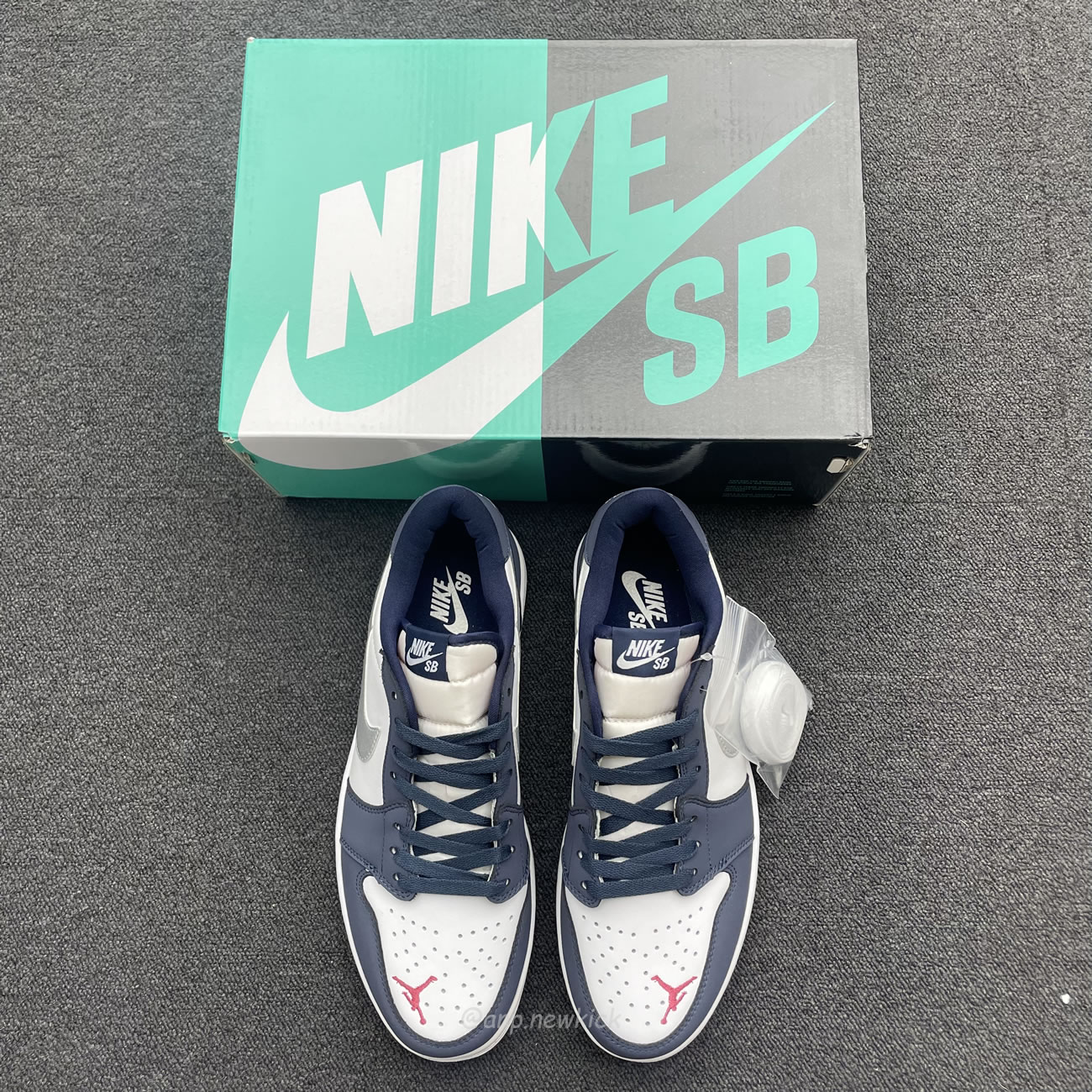 Air Jordan 1 Low Sb Midnight Navy Cj7891 400 (13) - www.newkick.org Air Jordan 1 Low Sb Midnight Navy Cj7891 400 (13) - www.newkick.org