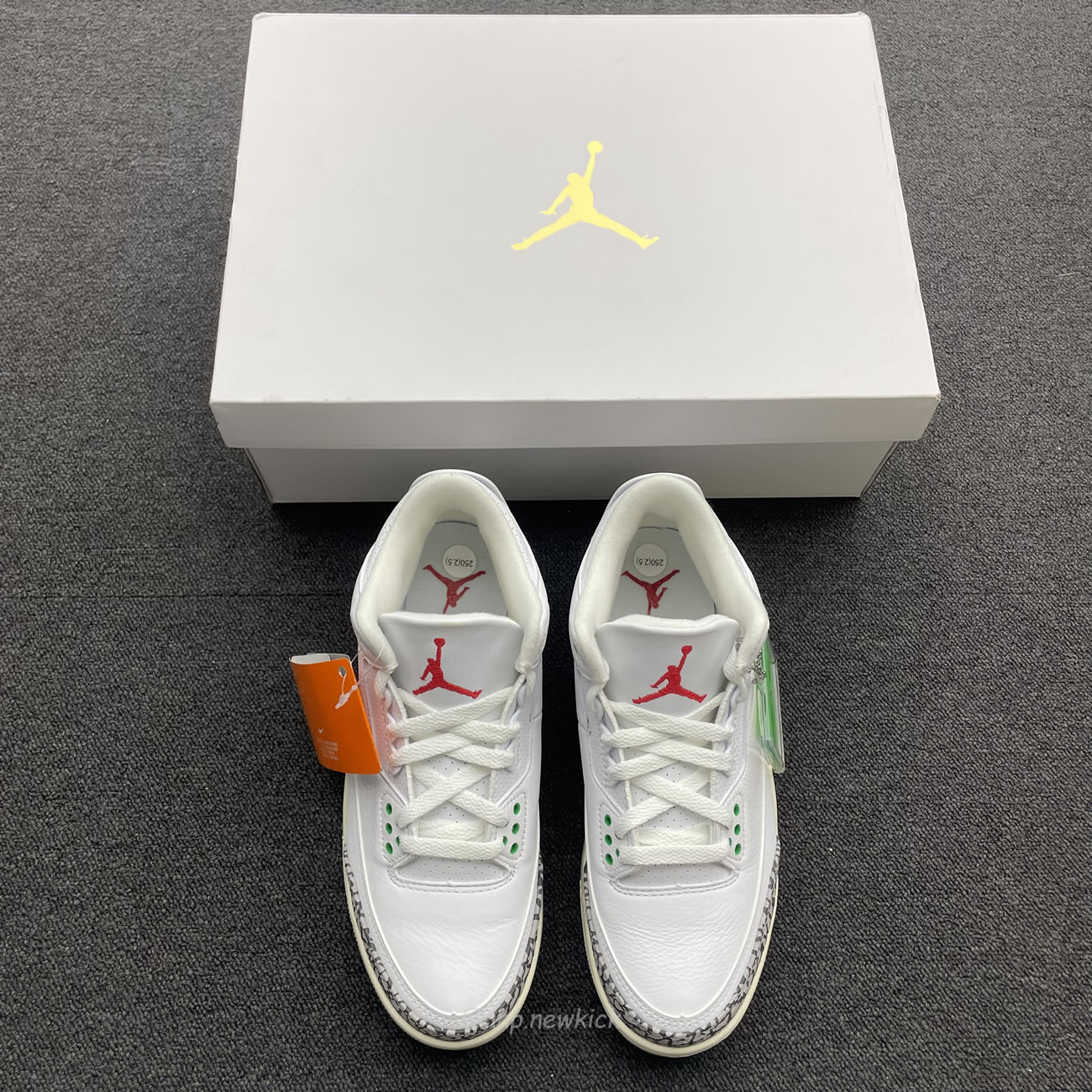 Air Jordan 3 Retro Lucky Green Womens Ck9246 136 (4) - www.newkick.org Air Jordan 3 Retro Lucky Green Womens Ck9246 136 (4) - www.newkick.org