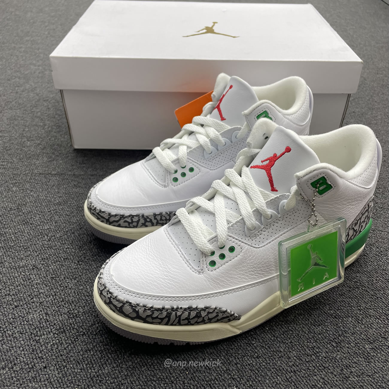 Air Jordan 3 Retro Lucky Green Womens Ck9246 136 (9) - www.newkick.org Air Jordan 3 Retro Lucky Green Womens Ck9246 136 (9) - www.newkick.org