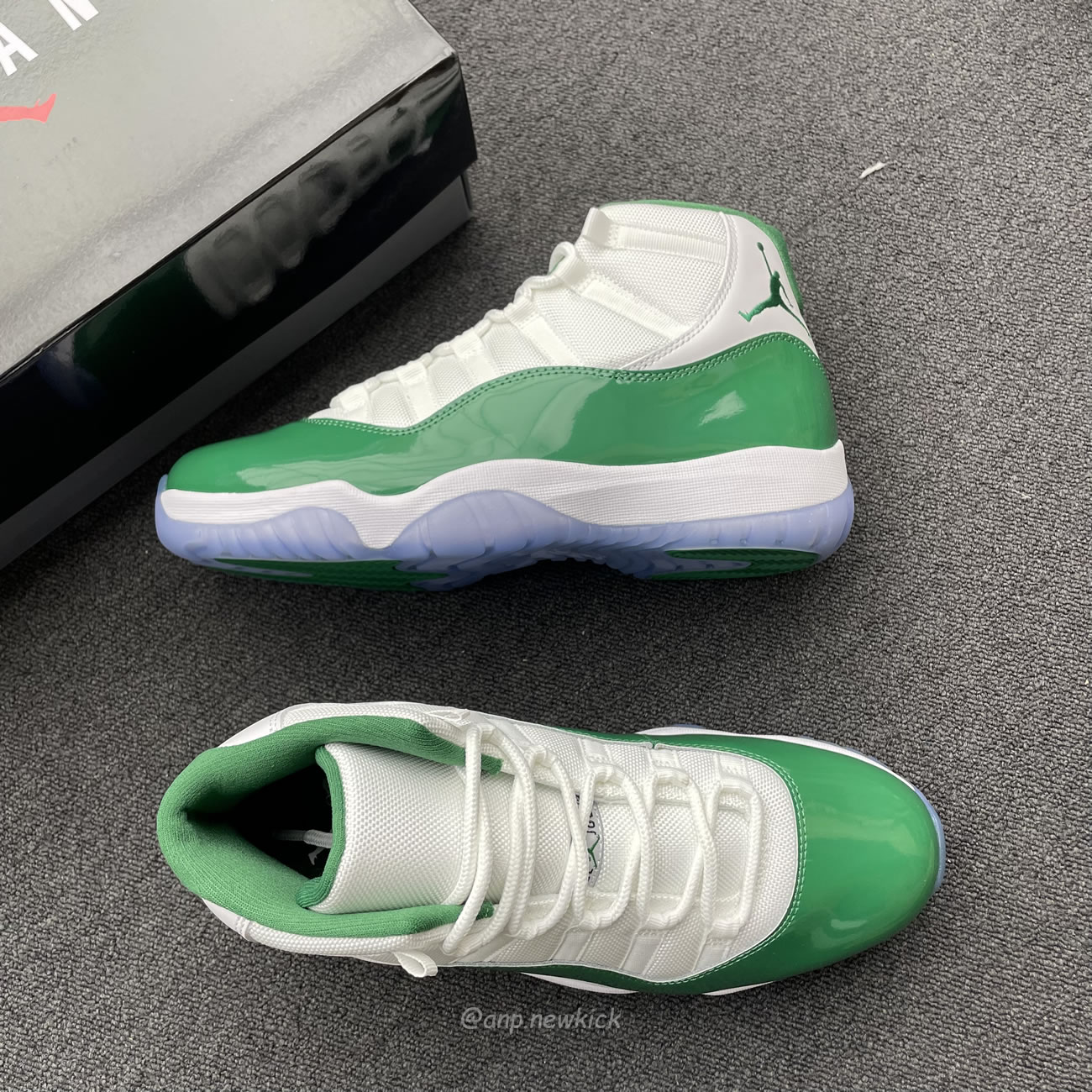 Air Jordan 11 Retro White Green Ct8012 113 (2) - www.newkick.org Air Jordan 11 Retro White Green Ct8012 113 (2) - www.newkick.org