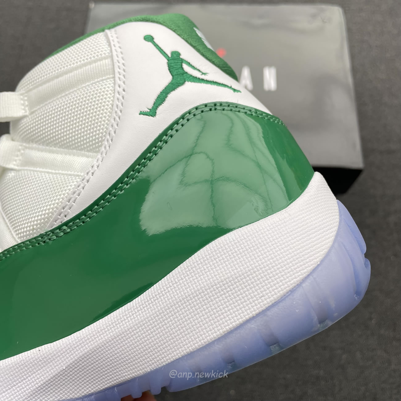 Air Jordan 11 Retro White Green Ct8012 113 (3) - www.newkick.org Air Jordan 11 Retro White Green Ct8012 113 (3) - www.newkick.org