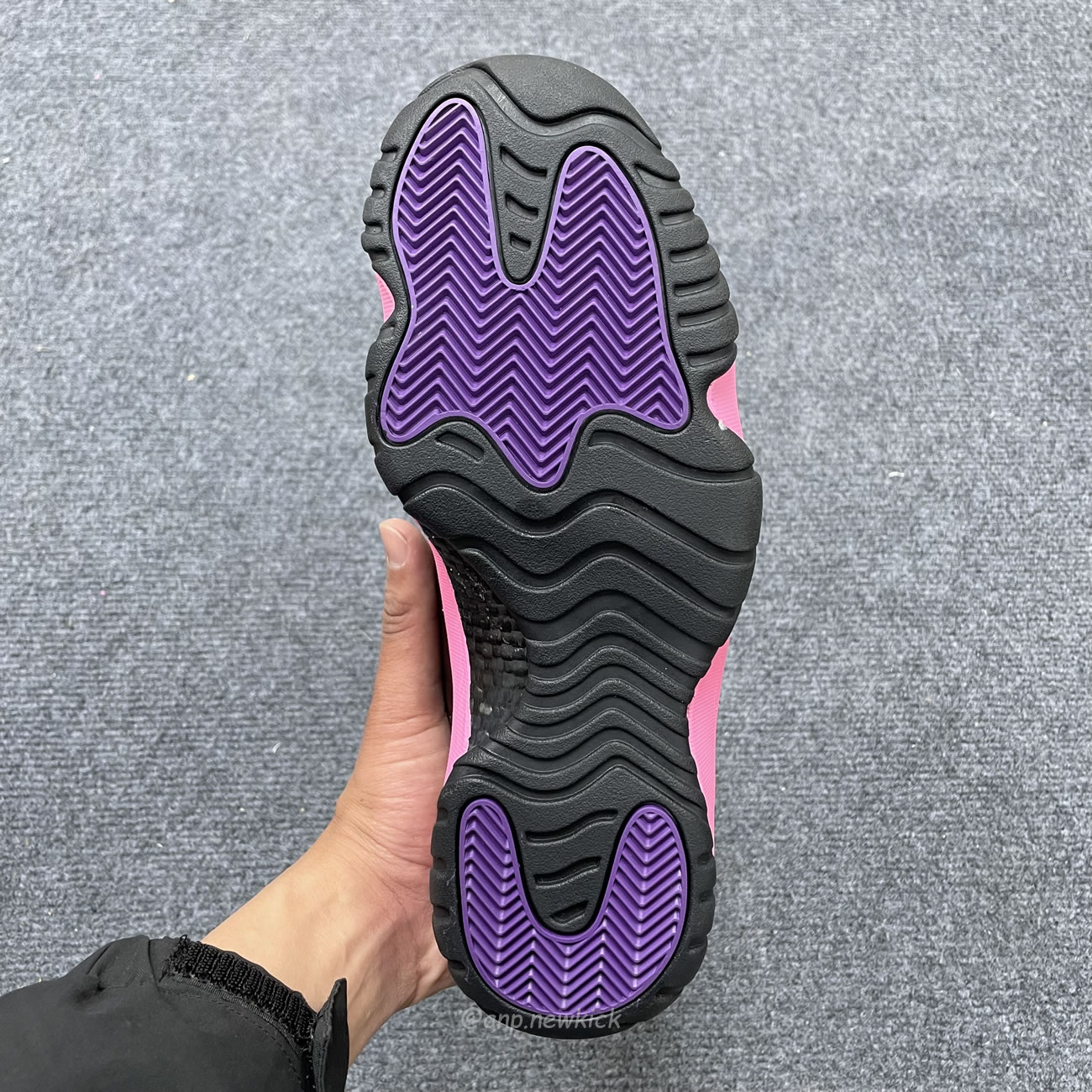 Air Jordan 11 Retro Pink Black Ct8012 500 (7) - www.newkick.vip Air Jordan 11 Retro Pink Black Ct8012 500 (7) - www.newkick.vip