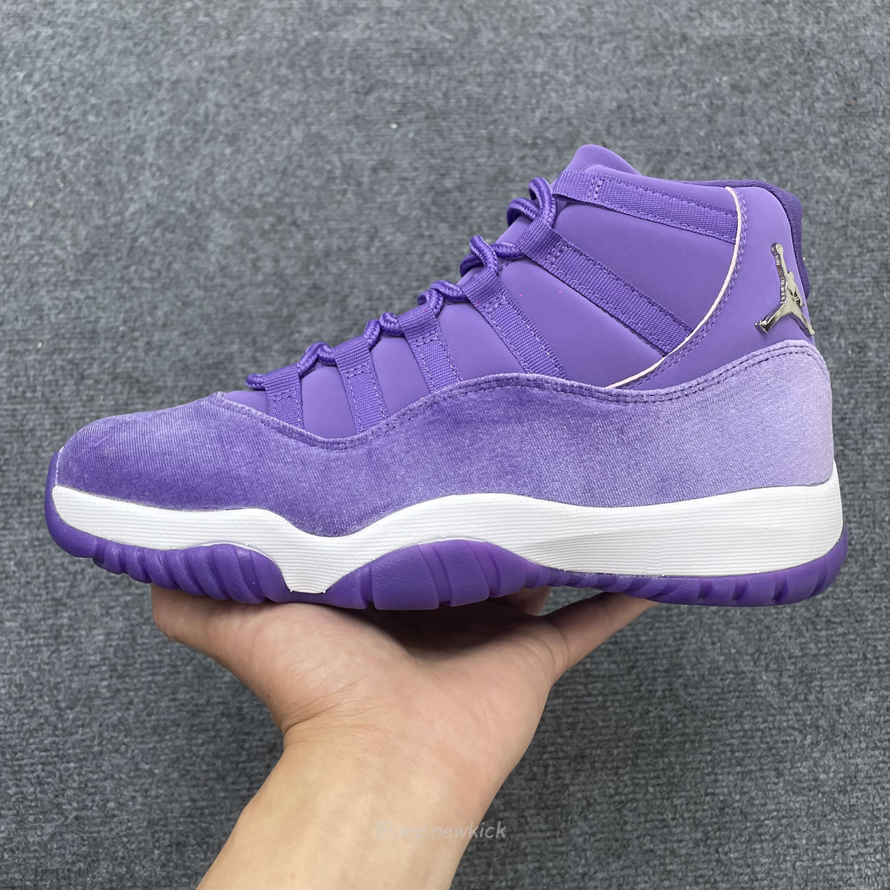 Air Jordan 11 Retro Purple Rain Ct8012 555 (4) - www.newkick.org Air Jordan 11 Retro Purple Rain Ct8012 555 (4) - www.newkick.org