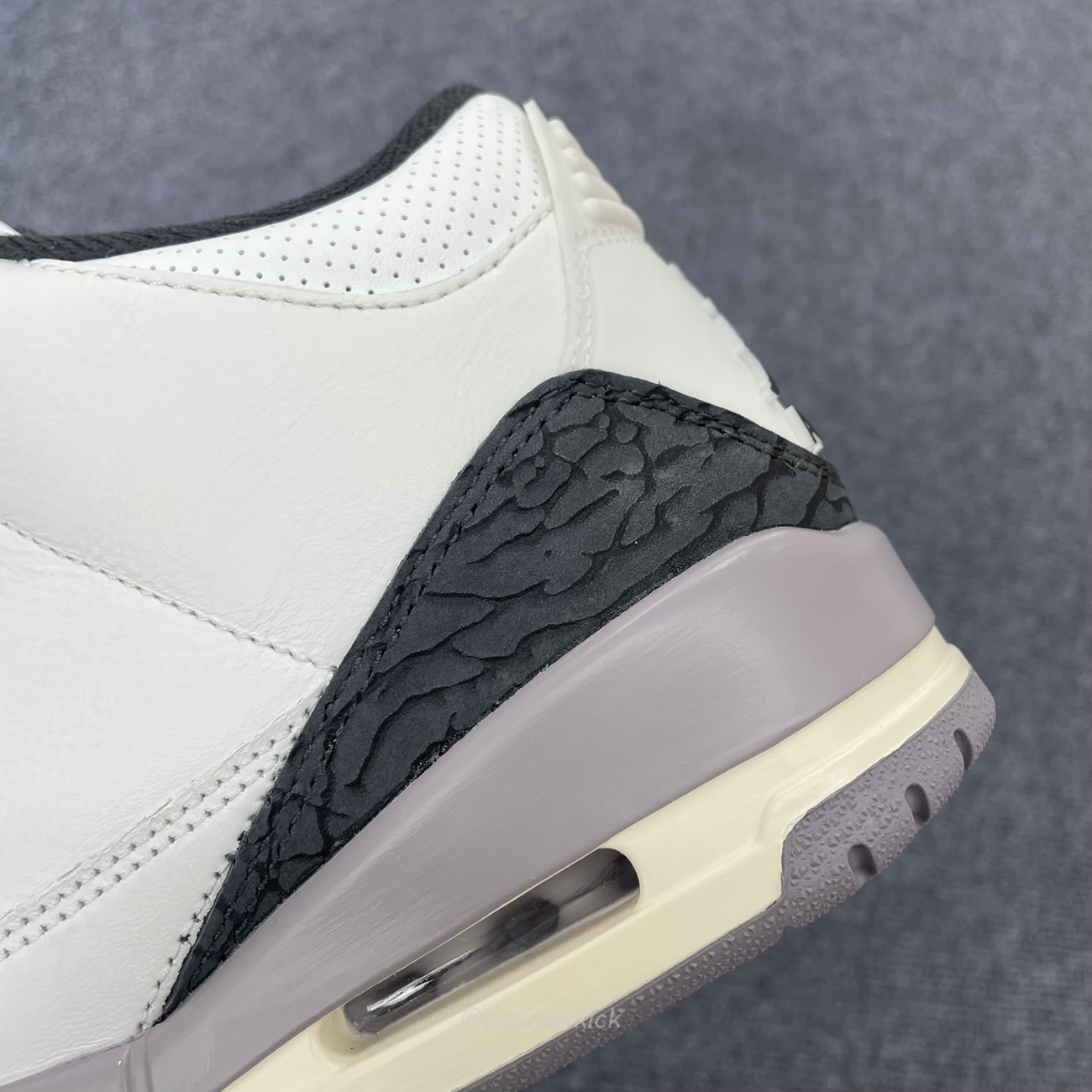 Air Jordan 3 Retro Cement Grey Ct8532 106 (10) - www.newkick.org Air Jordan 3 Retro Cement Grey Ct8532 106 (10) - www.newkick.org