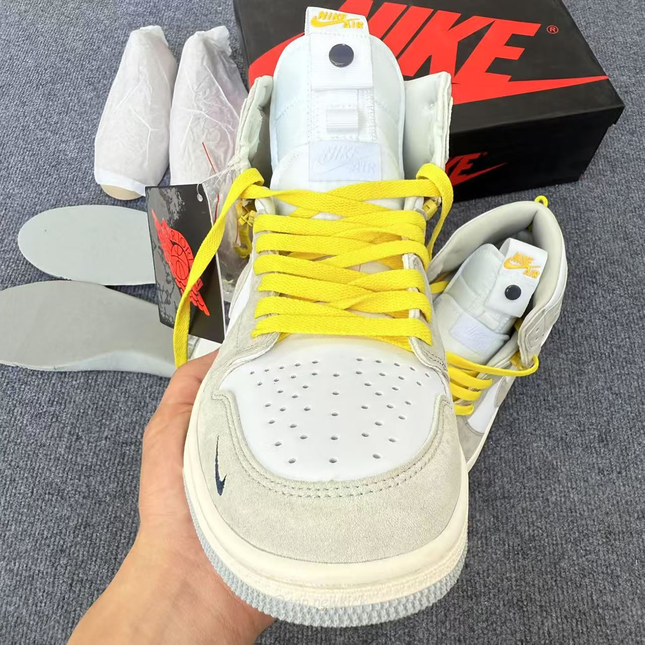 Air Jordan 1 High Switch Light Smoke Cw6576 100 (10) - www.newkick.org Air Jordan 1 High Switch Light Smoke Cw6576 100 (10) - www.newkick.org