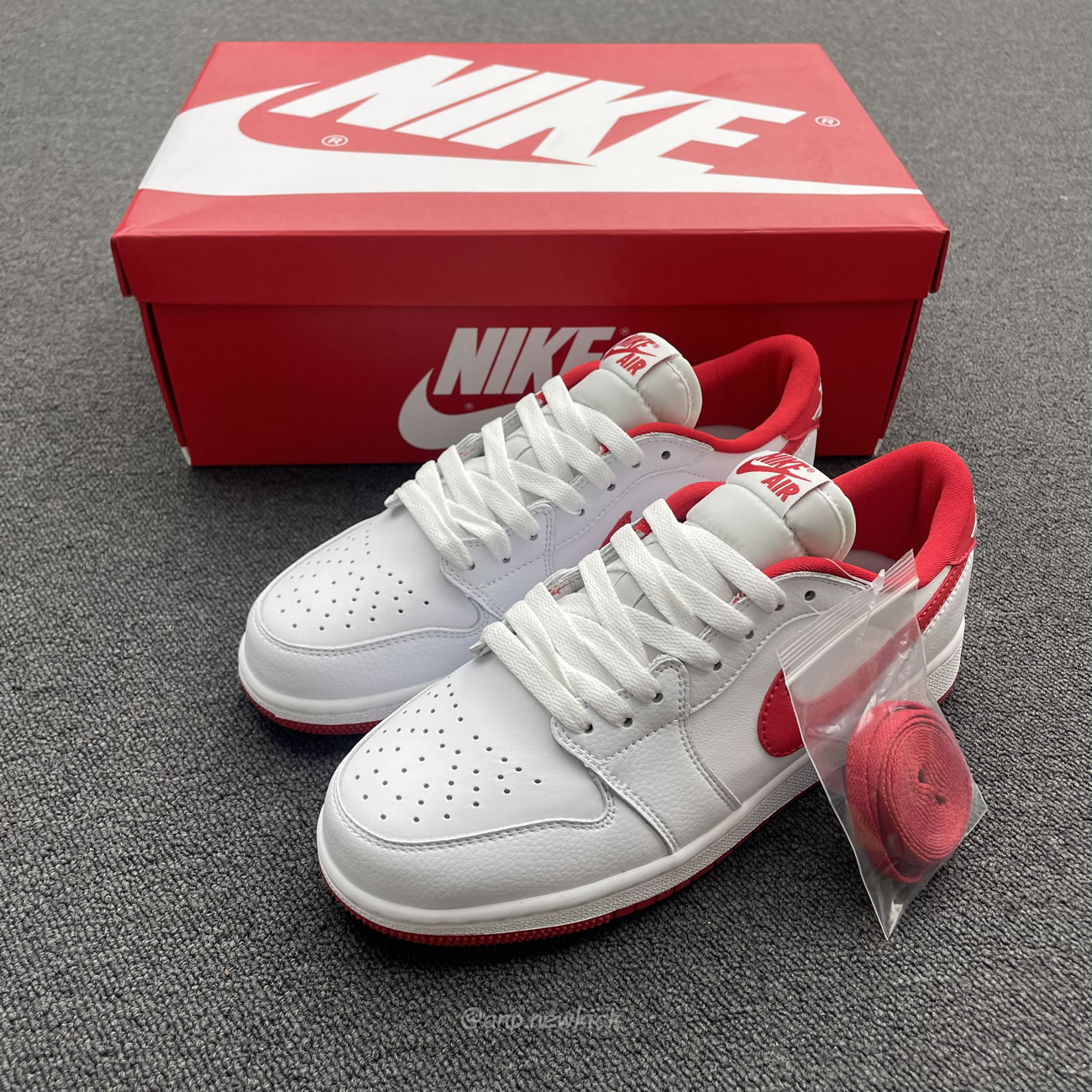 Air Jordan 1 Retro Low Og University Red Cz0790 161 (2) - www.newkick.org Air Jordan 1 Retro Low Og University Red Cz0790 161 (2) - www.newkick.org