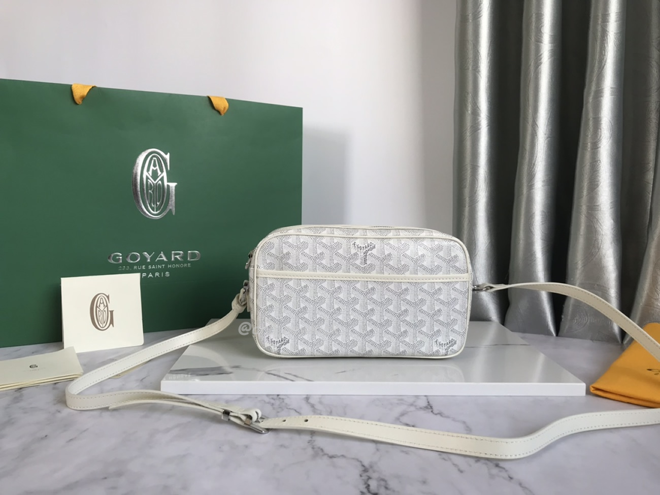 Goyard Cap Vert Camera Bag 13 Cm X 6.5 Cm X 22 Cm (31) - www.newkick.org Goyard Cap Vert Camera Bag 13 Cm X 6.5 Cm X 22 Cm (31) - www.newkick.org