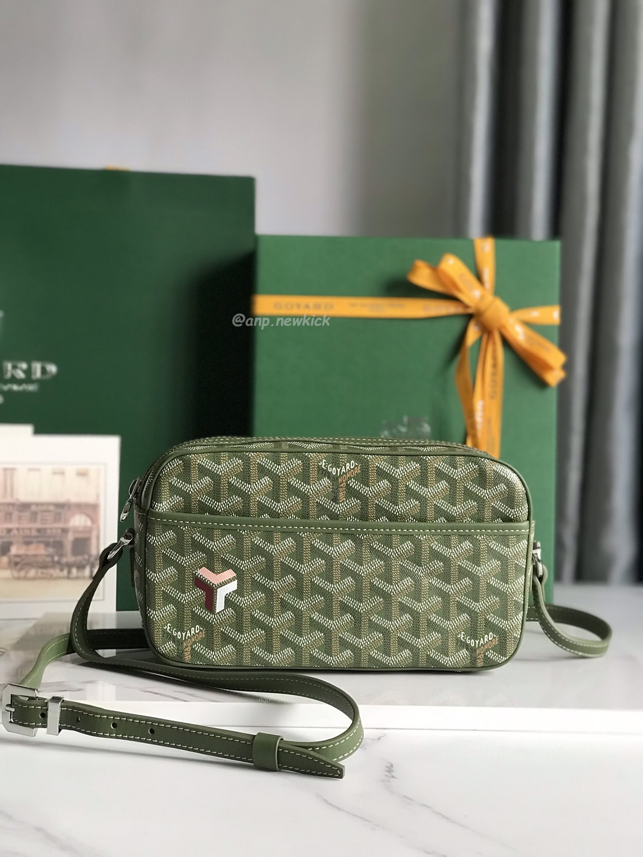 Goyard Cap Vert Camera Bag 13 Cm X 6.5 Cm X 22 Cm (33) - www.newkick.org Goyard Cap Vert Camera Bag 13 Cm X 6.5 Cm X 22 Cm (33) - www.newkick.org