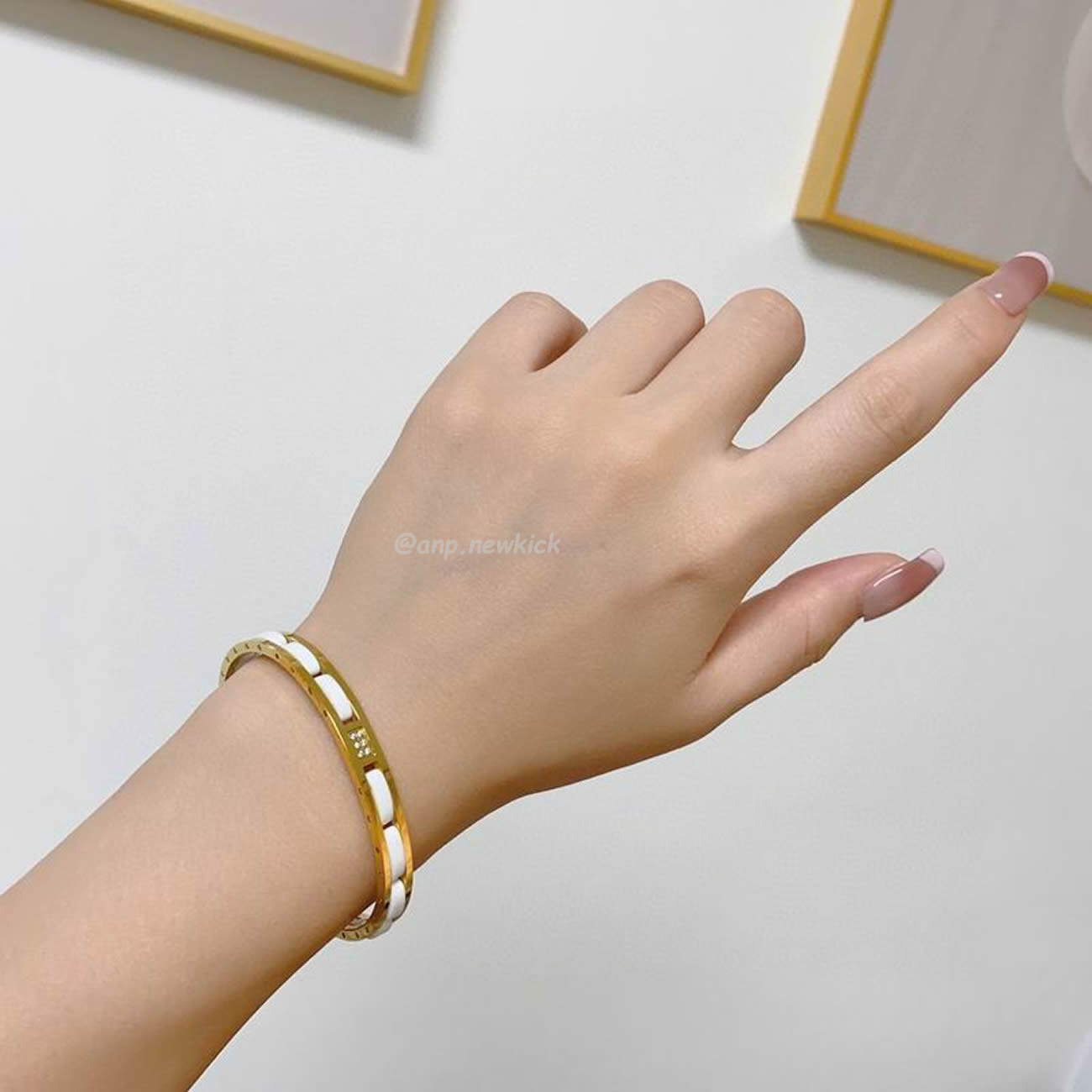 Cartier Bracelet 18k Gold (2) - www.newkick.org Cartier Bracelet 18k Gold (2) - www.newkick.org