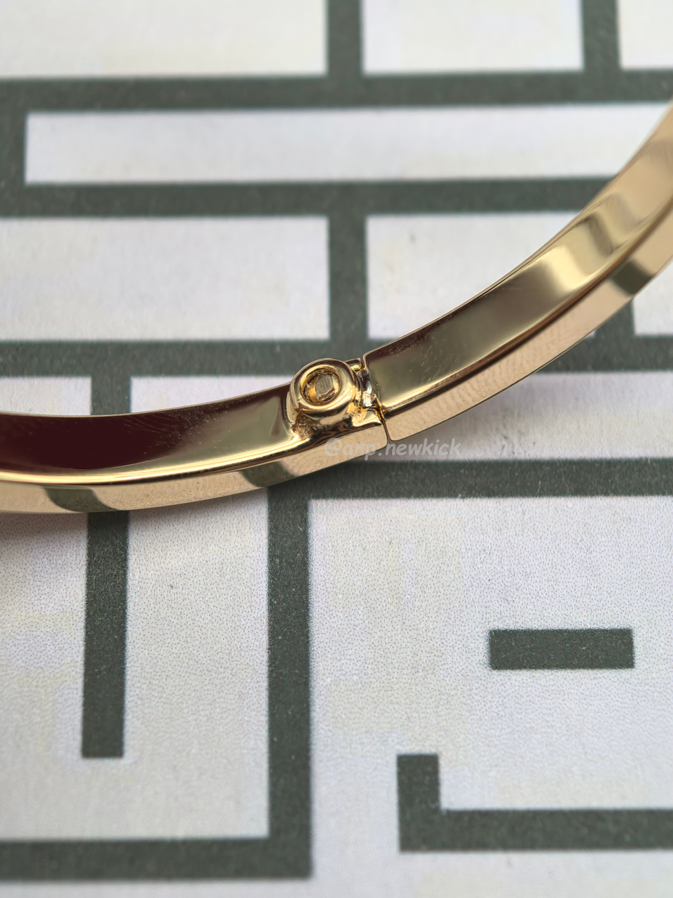 Cartier Love Bracelet Gold Silver (11) - www.newkick.org Cartier Love Bracelet Gold Silver (11) - www.newkick.org