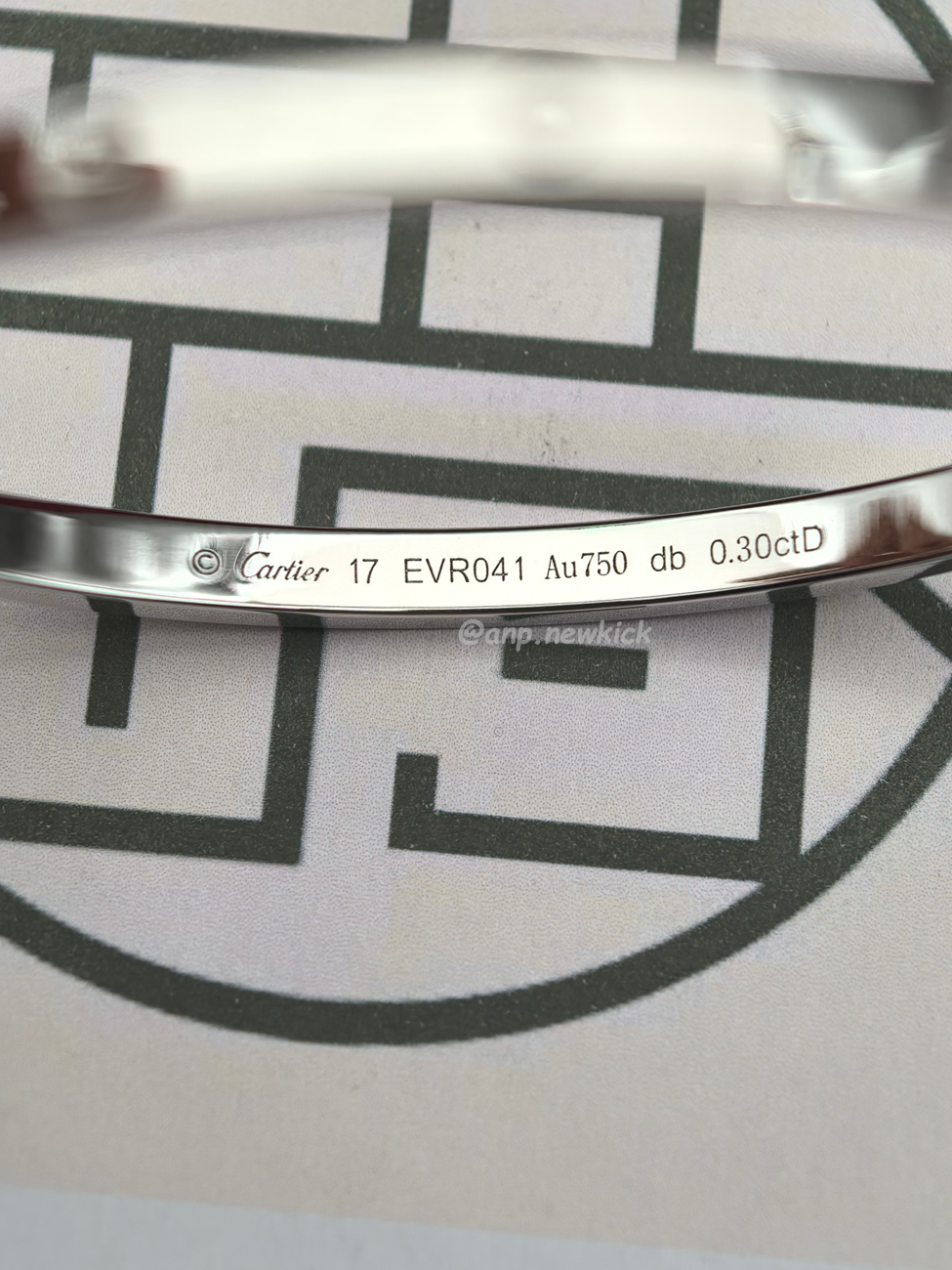 Cartier Love Bracelet Gold Silver (3) - www.newkick.org Cartier Love Bracelet Gold Silver (3) - www.newkick.org