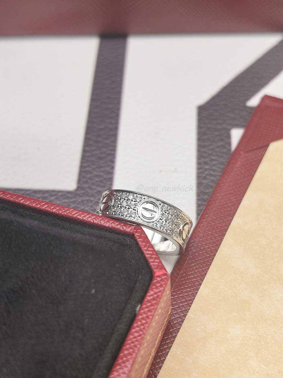 Cartier Loves Ring (3) - www.newkick.org