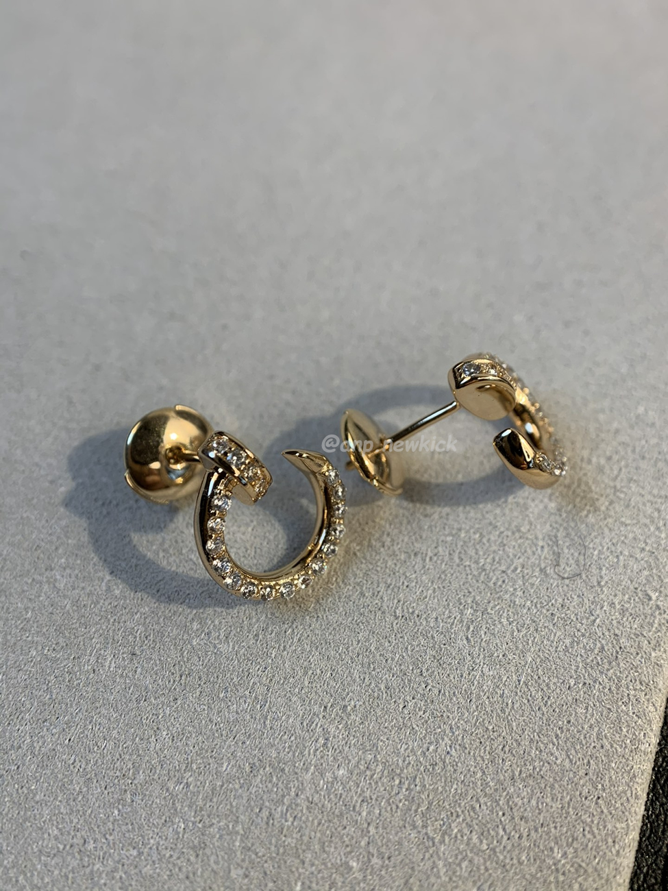 Cartier Nail With Diamond Tips Earrings (16) - www.newkick.org Cartier Nail With Diamond Tips Earrings (16) - www.newkick.org