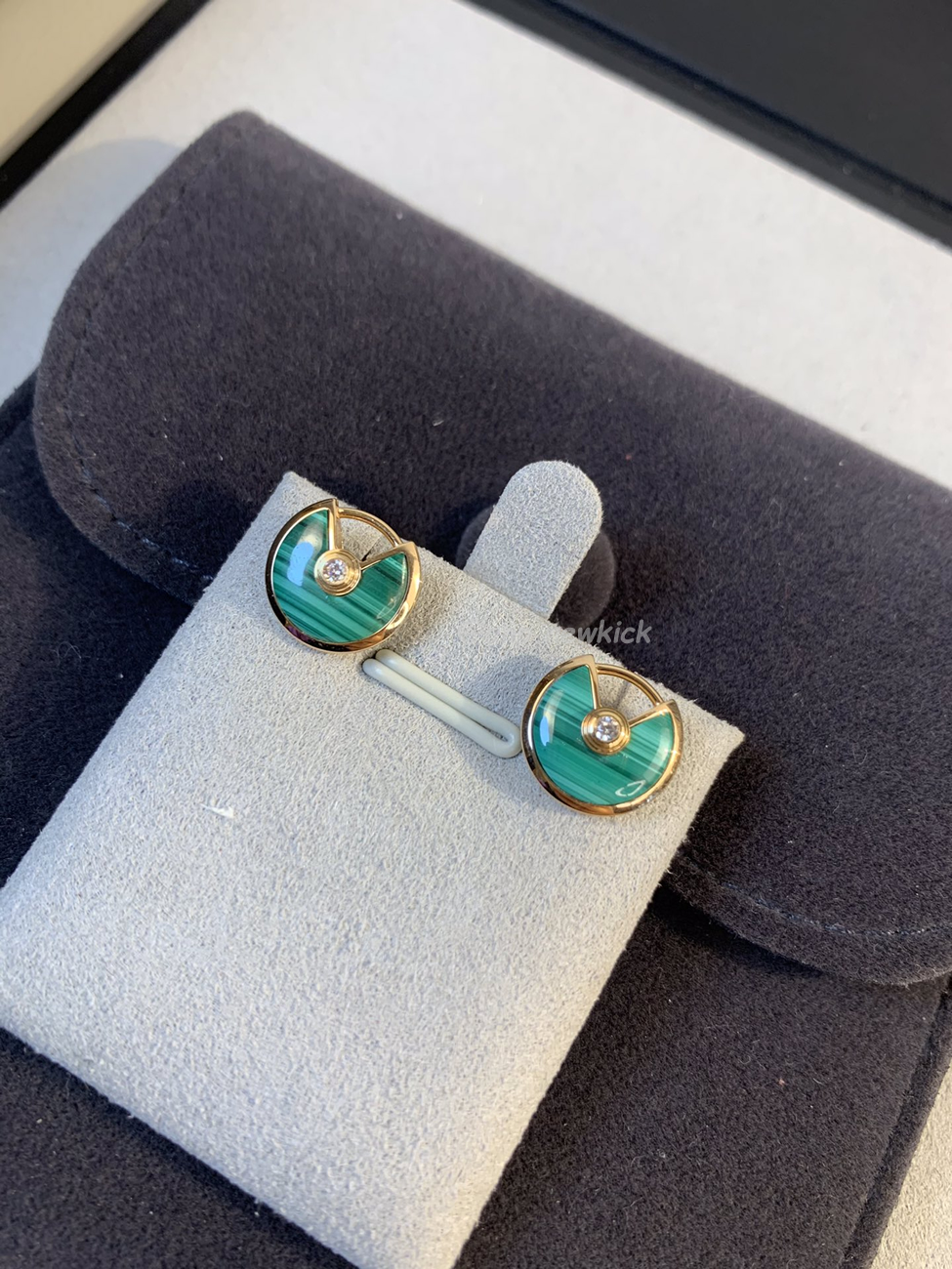 Cartier Nail With Diamond Tips Earrings (20) - www.newkick.org Cartier Nail With Diamond Tips Earrings (20) - www.newkick.org