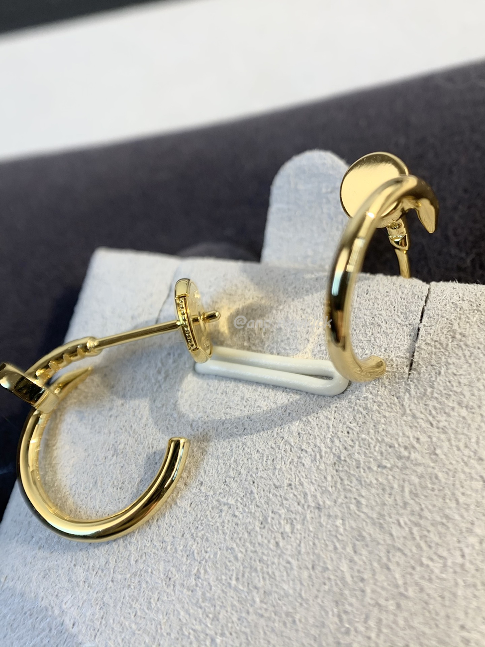 Cartier Nail With Diamond Tips Earrings (8) - www.newkick.org Cartier Nail With Diamond Tips Earrings (8) - www.newkick.org