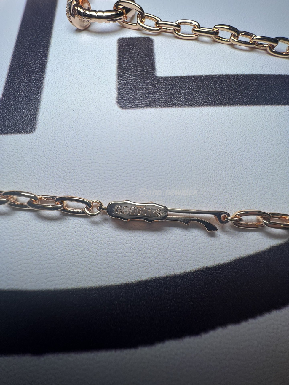 Cartier Necklace (3) - www.newkick.org Cartier Necklace (3) - www.newkick.org
