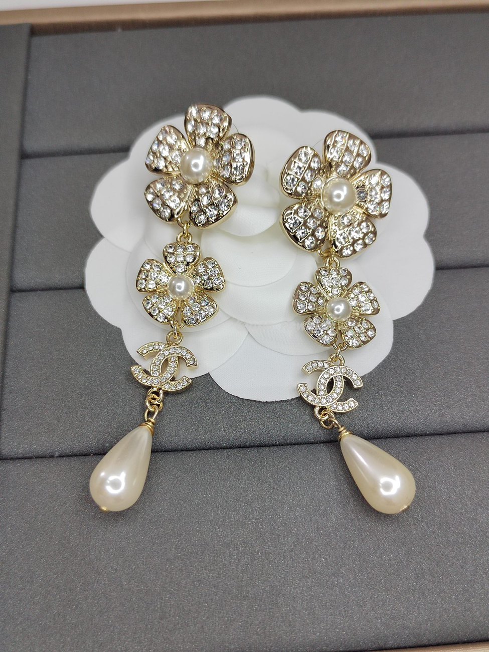 Chanel Cc Earrings (17) - www.newkick.org Chanel Cc Earrings (17) - www.newkick.org