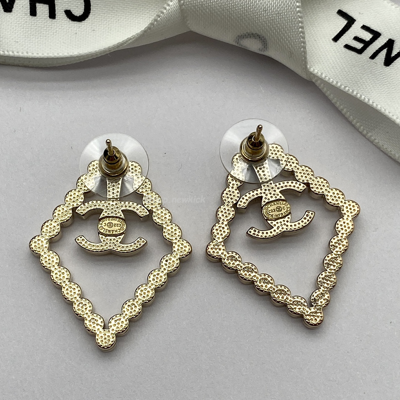 Chanel Cc Gold Earrings (5) - www.newkick.vip Chanel Cc Gold Earrings (5) - www.newkick.vip