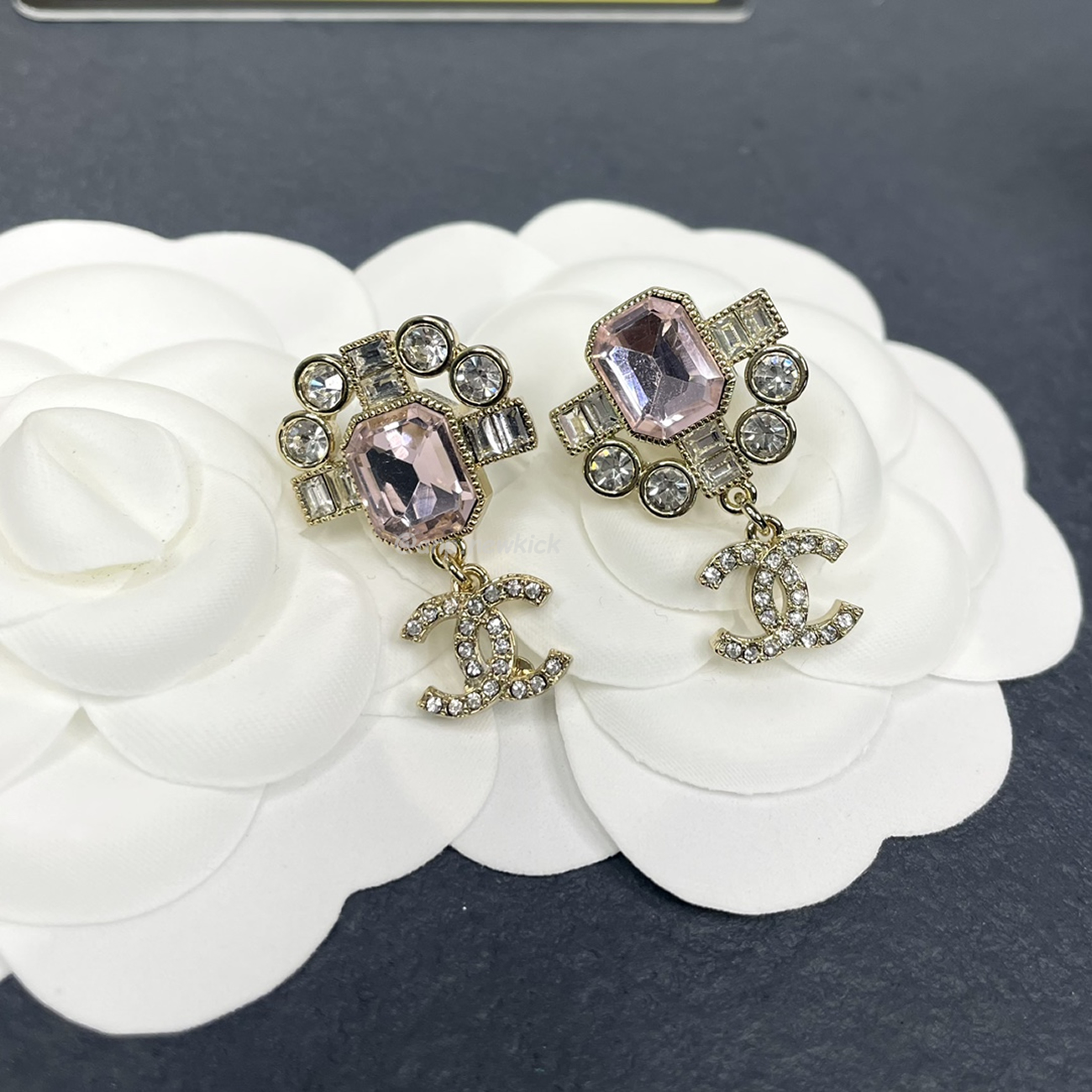 Chanel Cc Gold Earrings (9) - www.newkick.vip Chanel Cc Gold Earrings (9) - www.newkick.vip