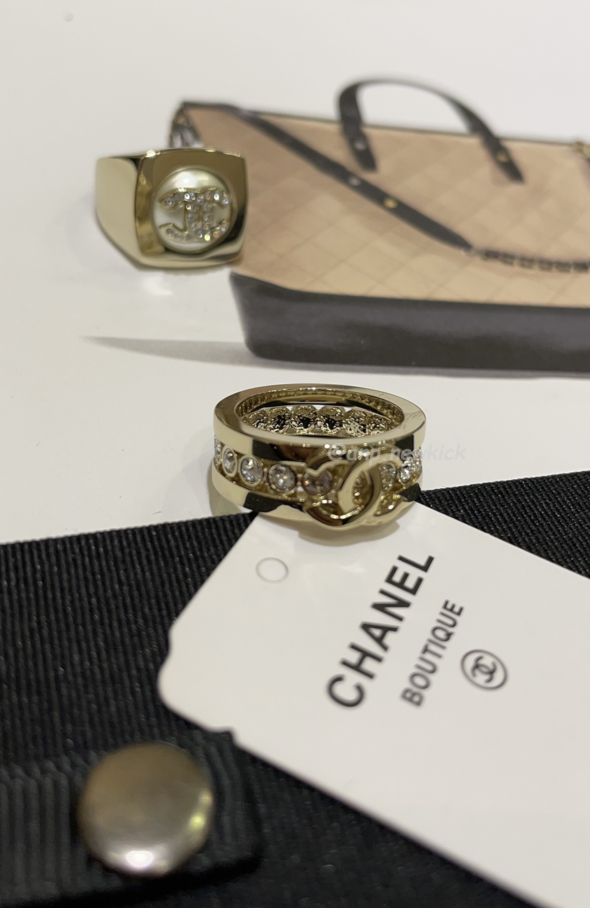 Chanel Hollowed Out Rhinestone Gold Cc Ring (3) - www.newkick.org Chanel Hollowed Out Rhinestone Gold Cc Ring (3) - www.newkick.org