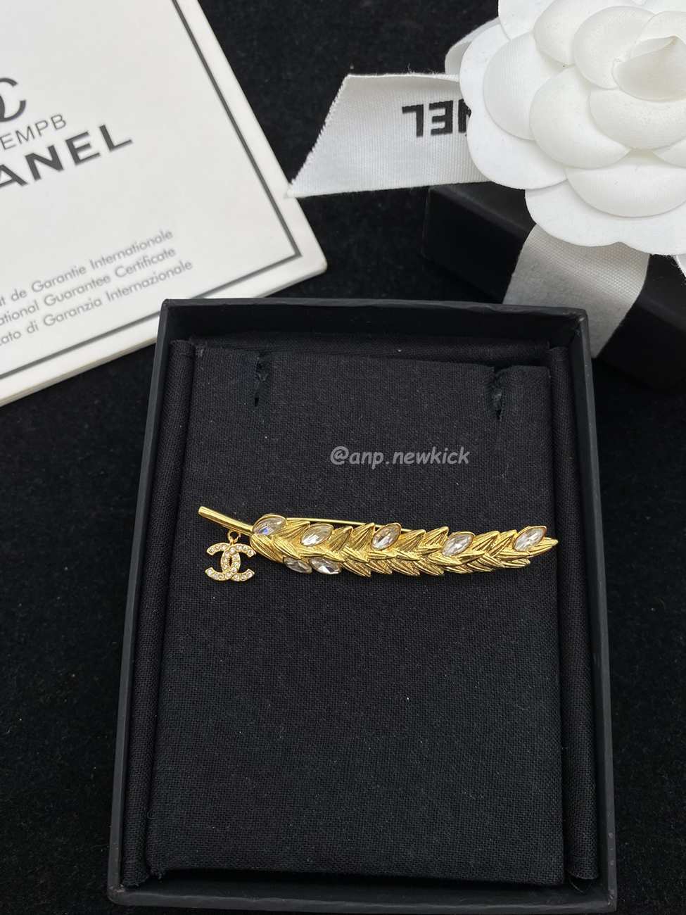 Chanel Glass Pearl Cc Gold Brooch (14) - www.newkick.org Chanel Glass Pearl Cc Gold Brooch (14) - www.newkick.org