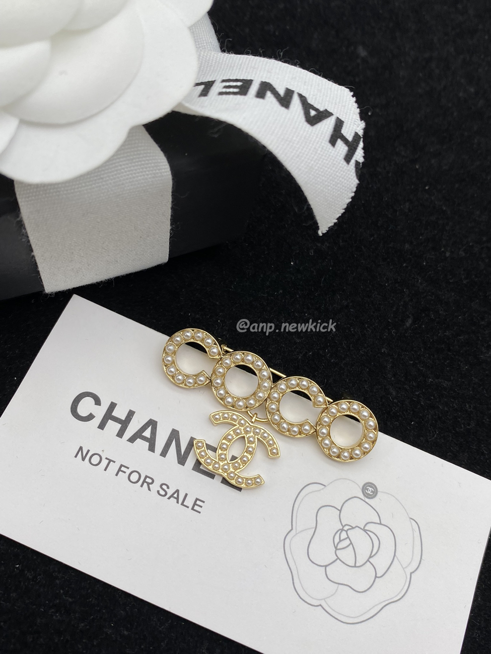 Chanel Glass Pearl Cc Gold Brooch (7) - www.newkick.org Chanel Glass Pearl Cc Gold Brooch (7) - www.newkick.org