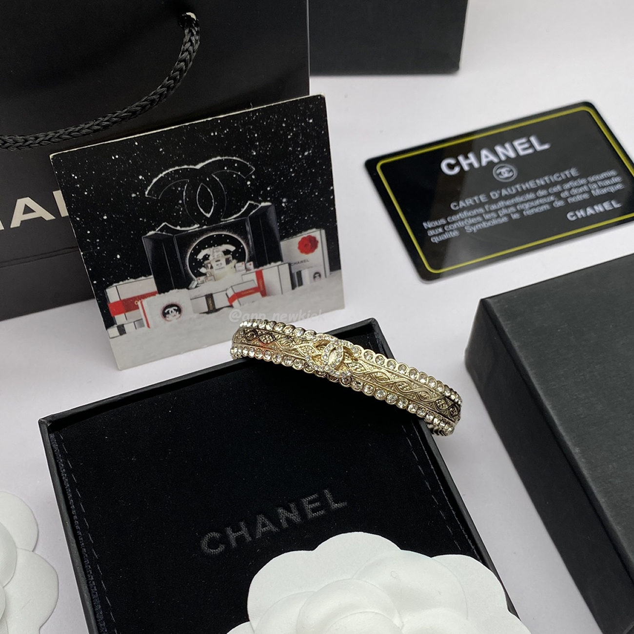 Chanel Gold Bracelet (1) - www.newkick.org Chanel Gold Bracelet (1) - www.newkick.org