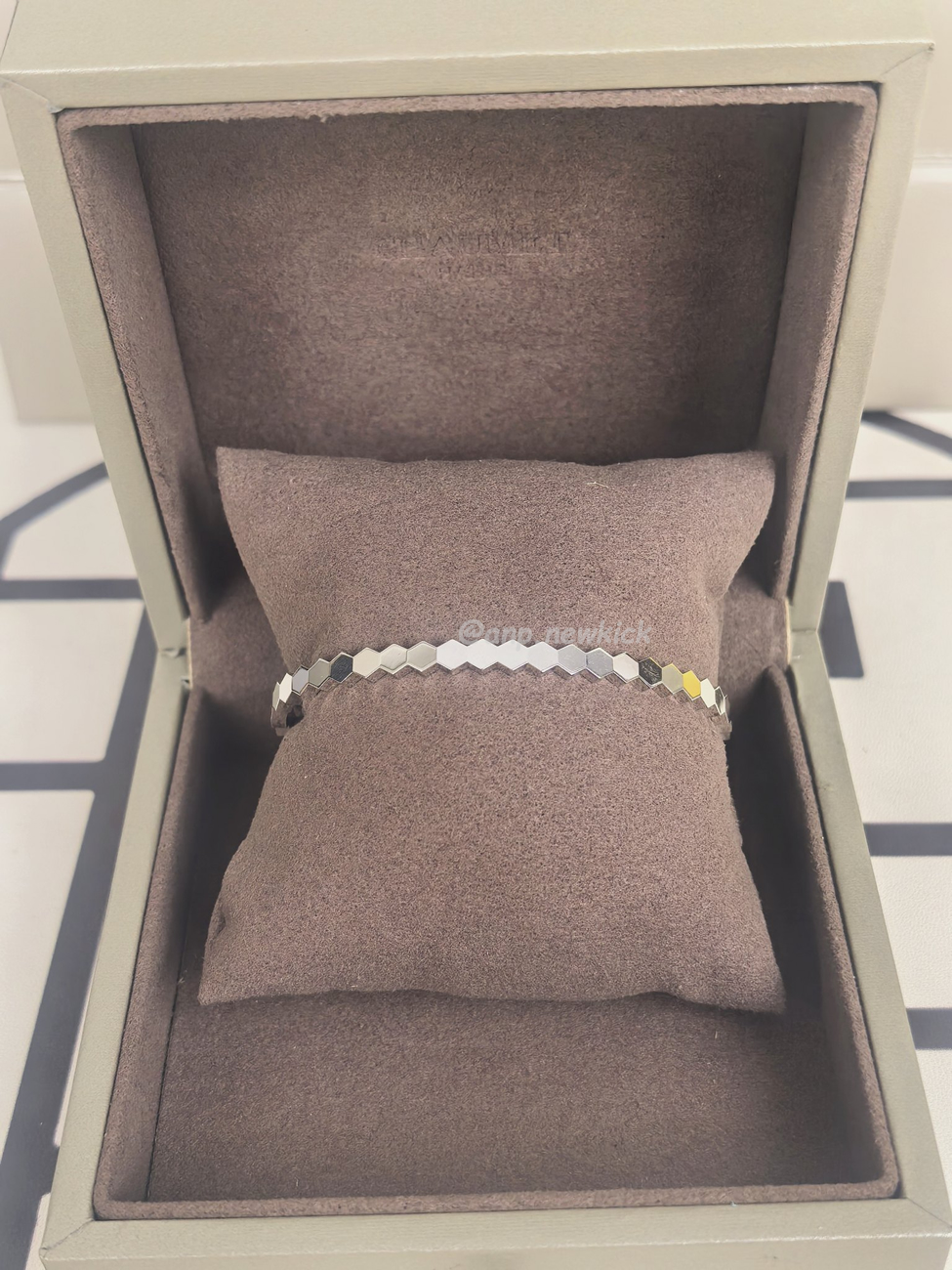 Chaumet Bracelet (3) - www.newkick.org Chaumet Bracelet (3) - www.newkick.org