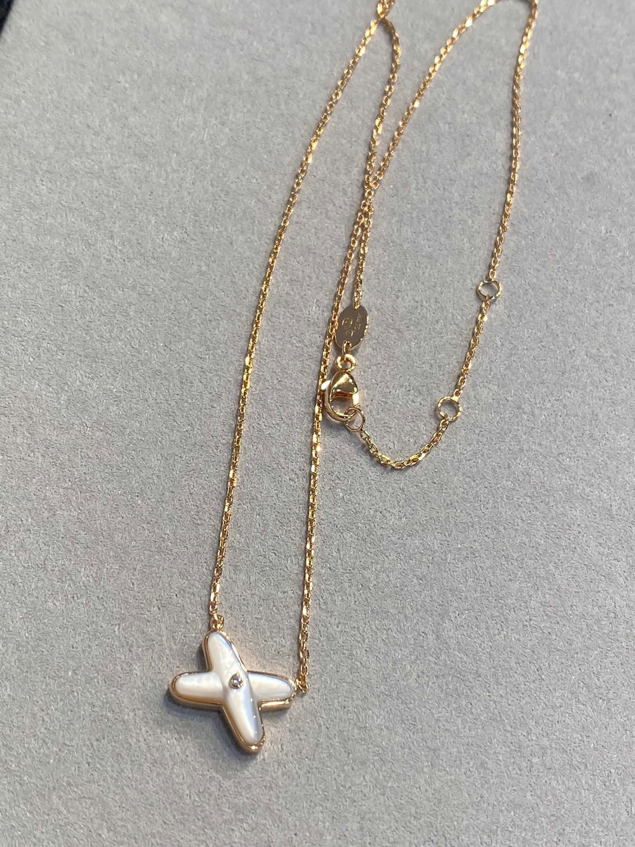 Chaumet Pendant (4) - www.newkick.org Chaumet Pendant (4) - www.newkick.org