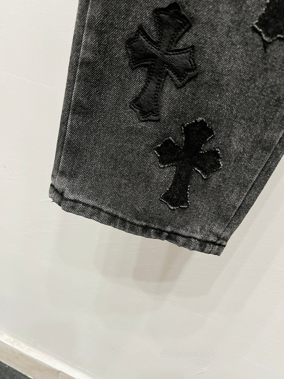 Chrome Hearts Black Grey Silver Cross Patch Jeans (4) - www.newkick.org Chrome Hearts Black Grey Silver Cross Patch Jeans (4) - www.newkick.org