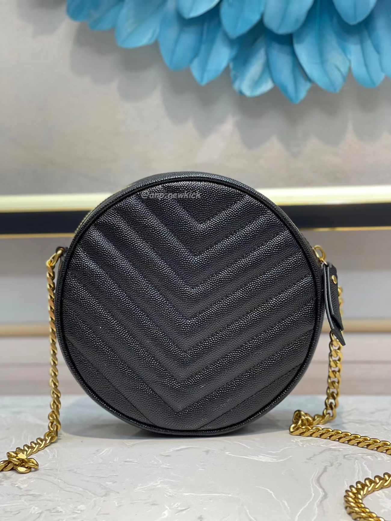 Saint Laurent Circular Quilted Crossbody Bag (3) - www.newkick.org Saint Laurent Circular Quilted Crossbody Bag (3) - www.newkick.org