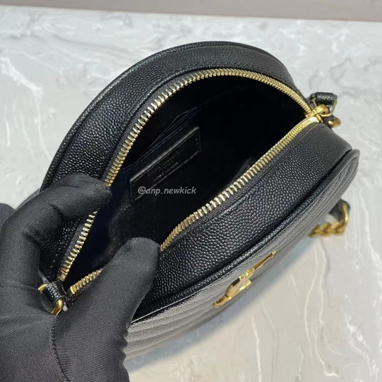 Saint Laurent Circular Quilted Crossbody Bag (6) - www.newkick.org Saint Laurent Circular Quilted Crossbody Bag (6) - www.newkick.org