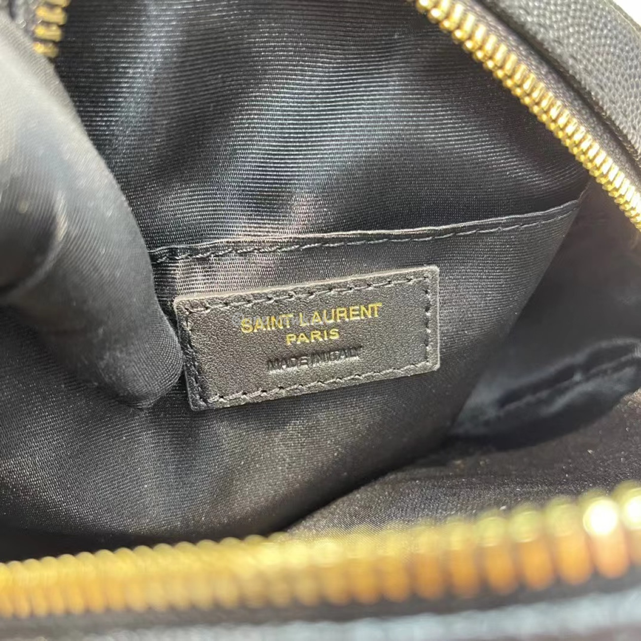 Saint Laurent Circular Quilted Crossbody Bag (9) - www.newkick.org Saint Laurent Circular Quilted Crossbody Bag (9) - www.newkick.org