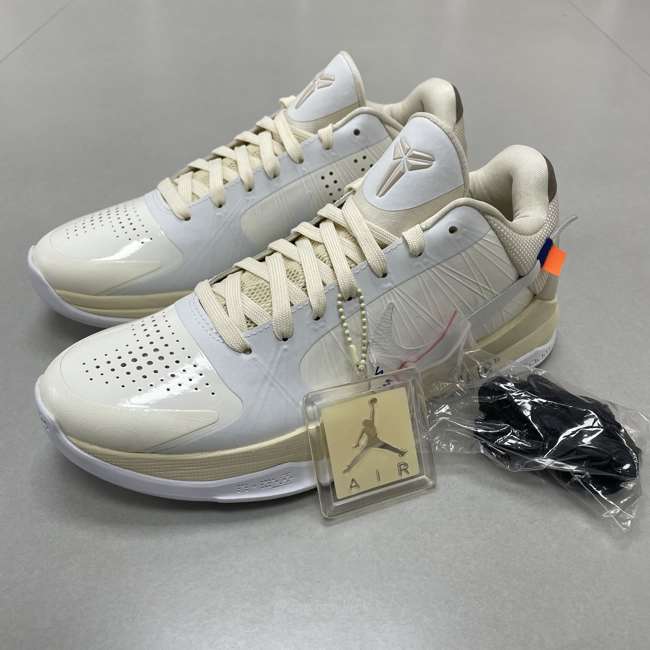 Nike Kobe 5 Protro Off White Db4796 101 (7) - www.newkick.org Nike Kobe 5 Protro Off White Db4796 101 (7) - www.newkick.org