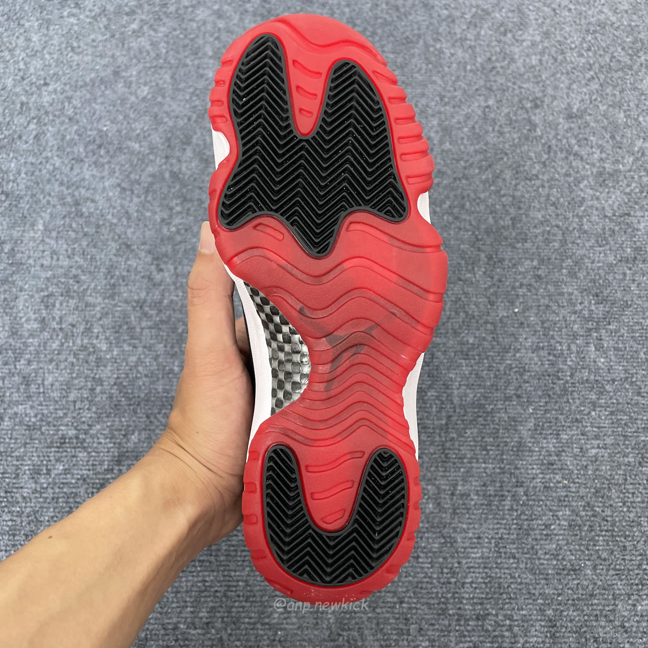 Air Jordan 11 Bred Velvet Arrives Db5457 061 (2) - www.newkick.org Air Jordan 11 Bred Velvet Arrives Db5457 061 (2) - www.newkick.org