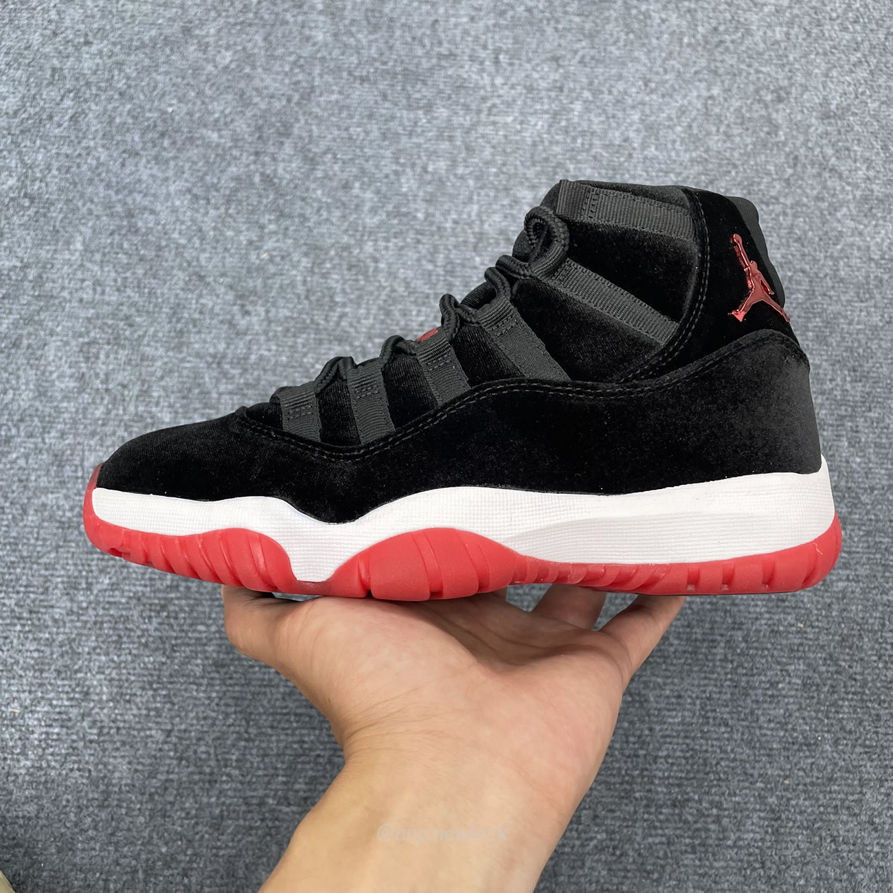 Air Jordan 11 Bred Velvet Arrives Db5457 061 (3) - www.newkick.org Air Jordan 11 Bred Velvet Arrives Db5457 061 (3) - www.newkick.org