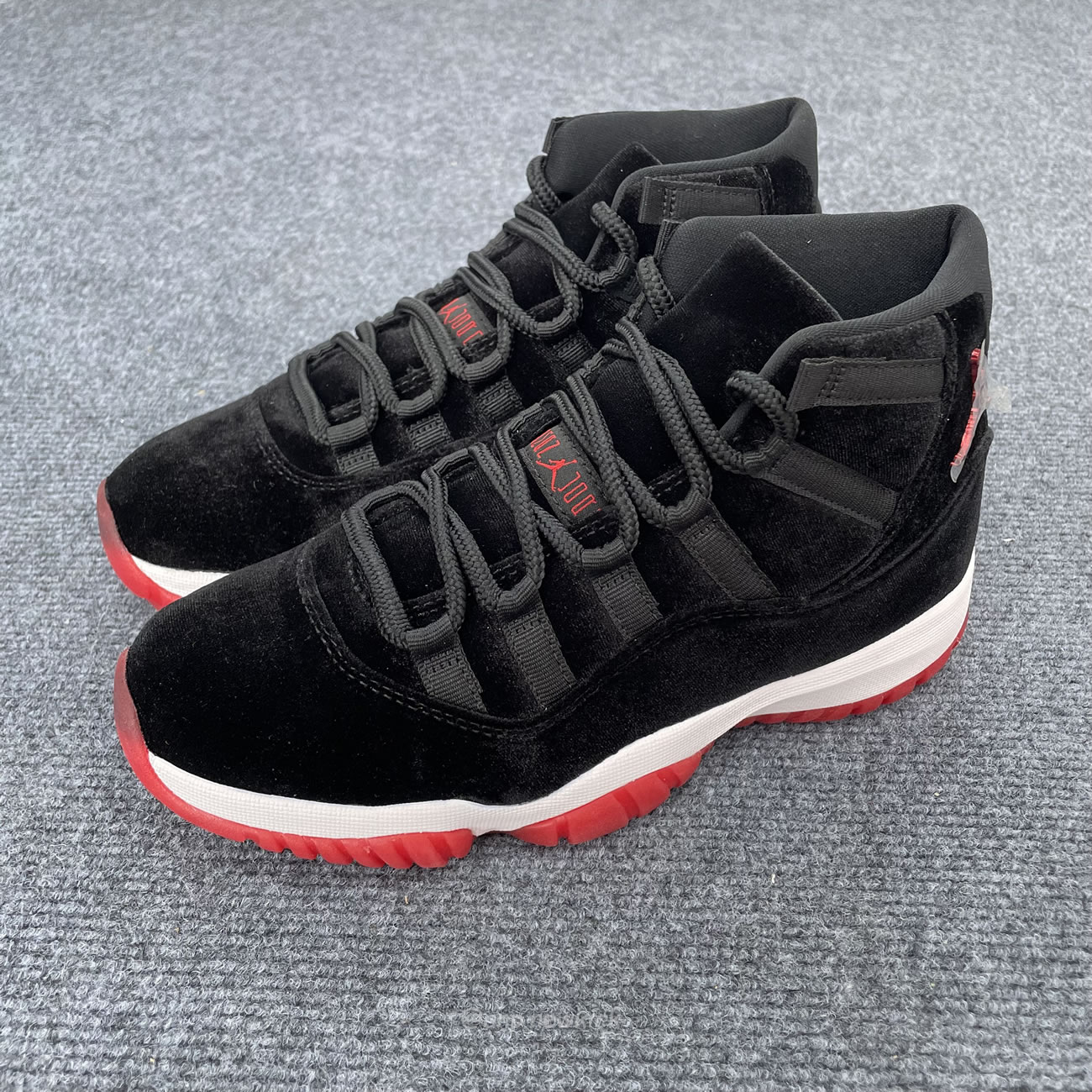 Air Jordan 11 Bred Velvet Arrives Db5457 061 (5) - www.newkick.org Air Jordan 11 Bred Velvet Arrives Db5457 061 (5) - www.newkick.org