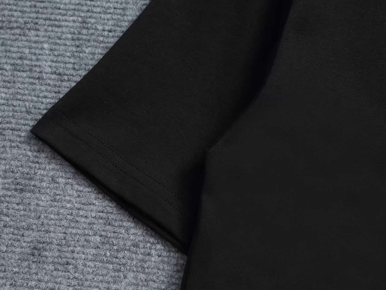 Dior Knitted Crewneck Short Sleeve For Men Black White (2) - www.newkick.org Dior Knitted Crewneck Short Sleeve For Men Black White (2) - www.newkick.org