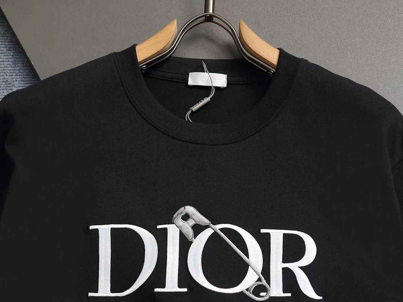 Dior Knitted Crewneck Short Sleeve For Men Black White (9) - www.newkick.org Dior Knitted Crewneck Short Sleeve For Men Black White (9) - www.newkick.org